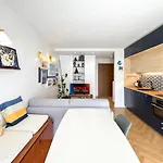 Appartement Avec Piscine Metro Convention