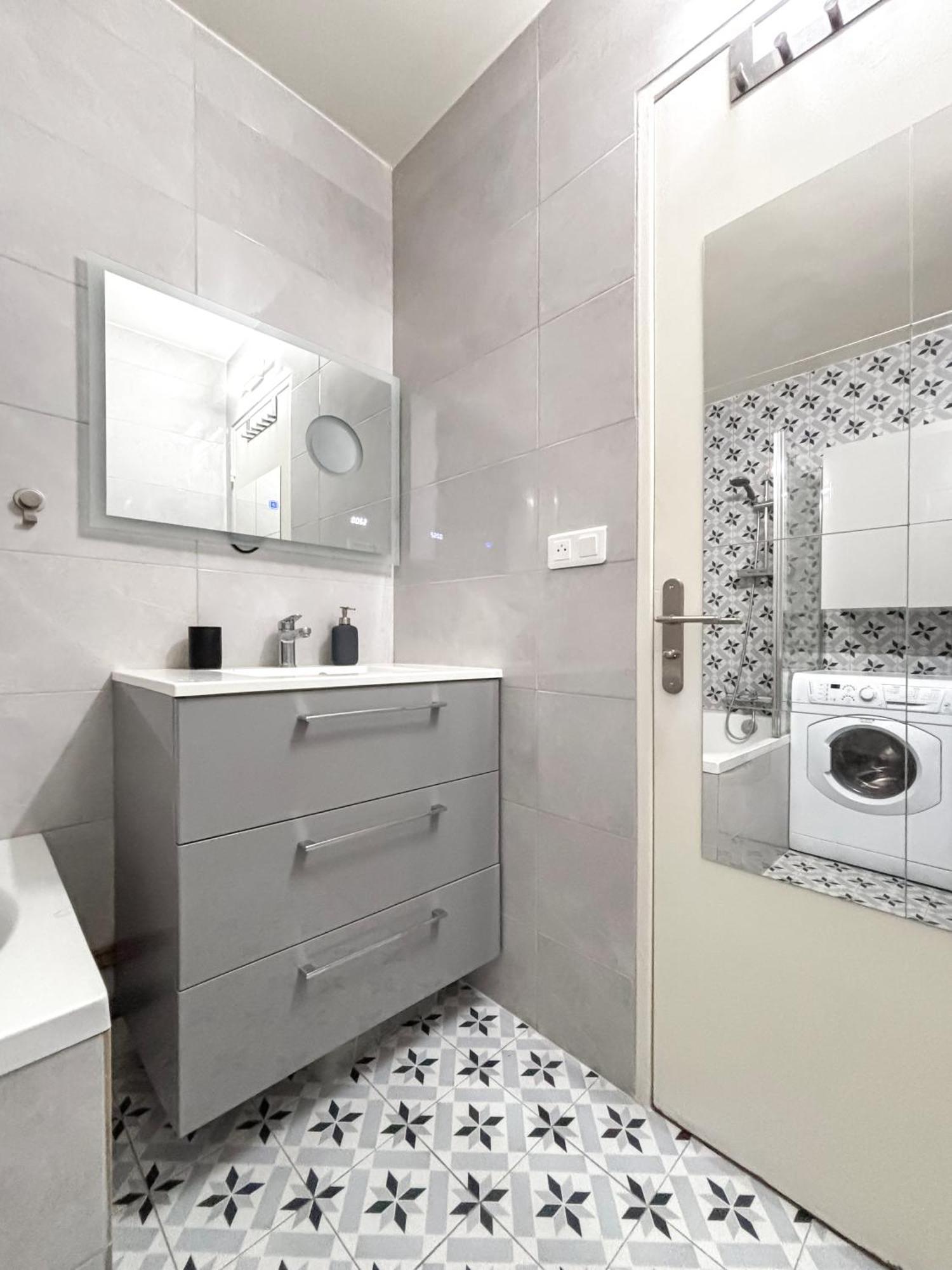 Appartamento Avec Piscine Métro Convention *